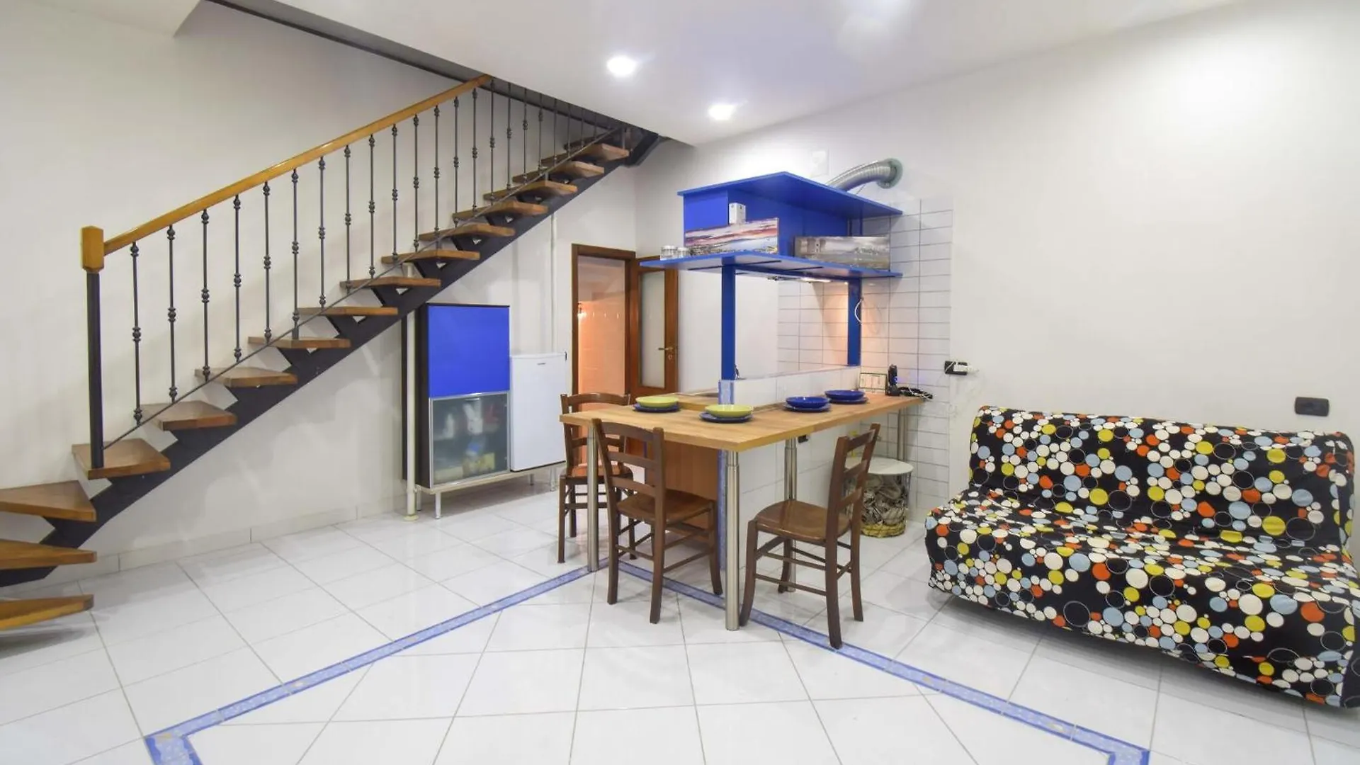 Stunning Apartment In Napoli With Wifi