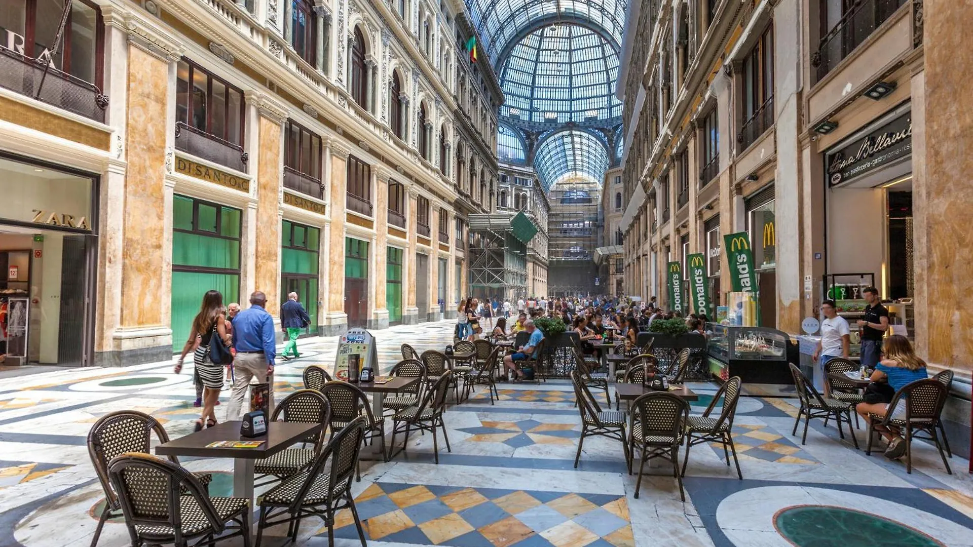 Stunning Apartment In Napoli With Wifi